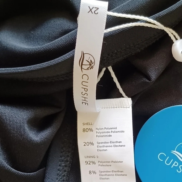 CUPSHE Keep Secrets Halter Plunge One-Piece Swimsuit Beach Pool Vacation XXL - Picture 7 of 7